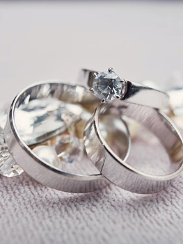 Classy silver White Gold wedding rings