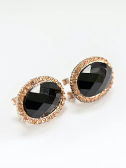 Gold earrings with beautiful black stone