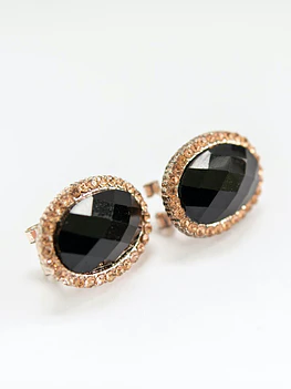 Gold earrings with beautiful black stone