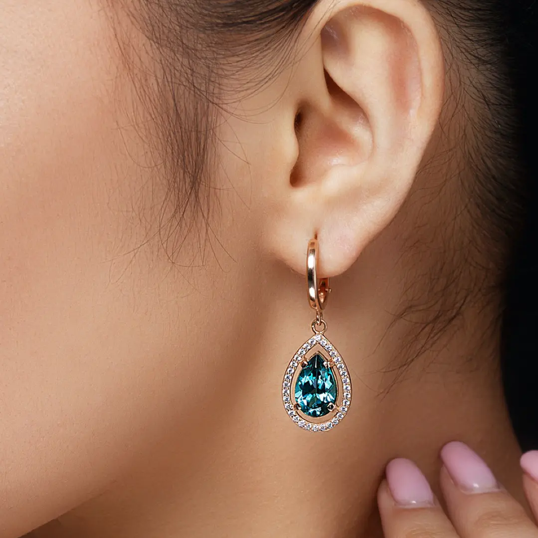 Oval earring with diamond incrustations and gemstone selection 1