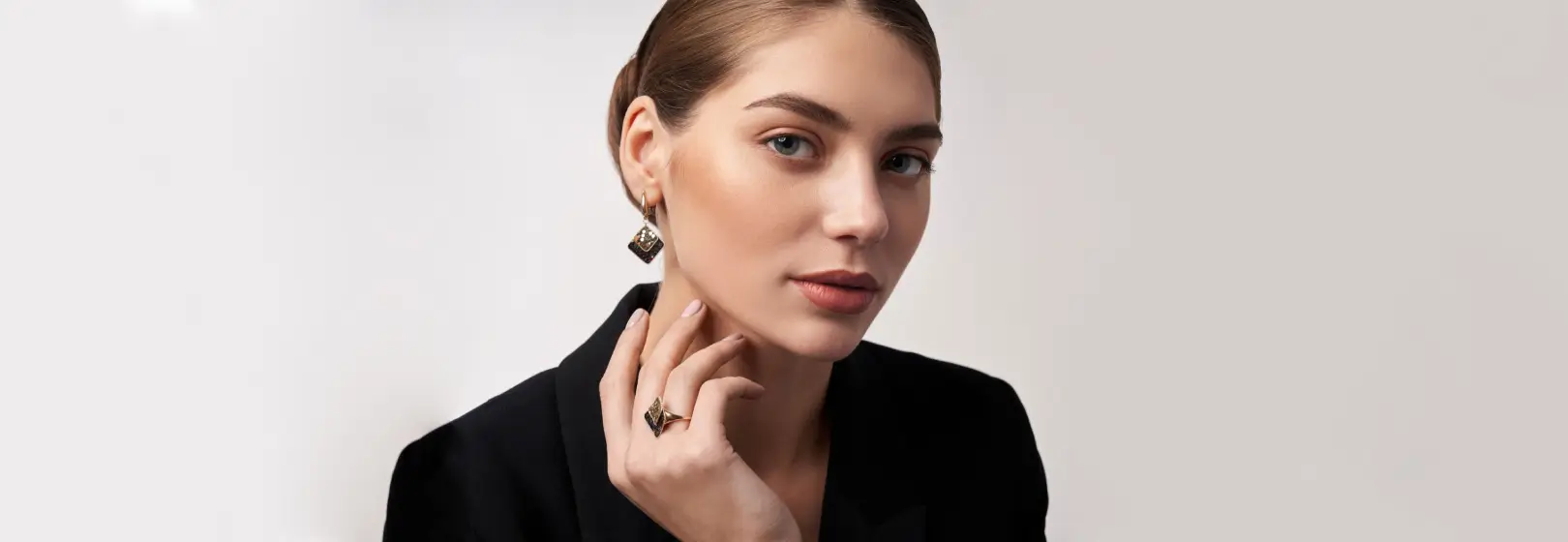 The Art of Choosing Jewelry That Feels Like You