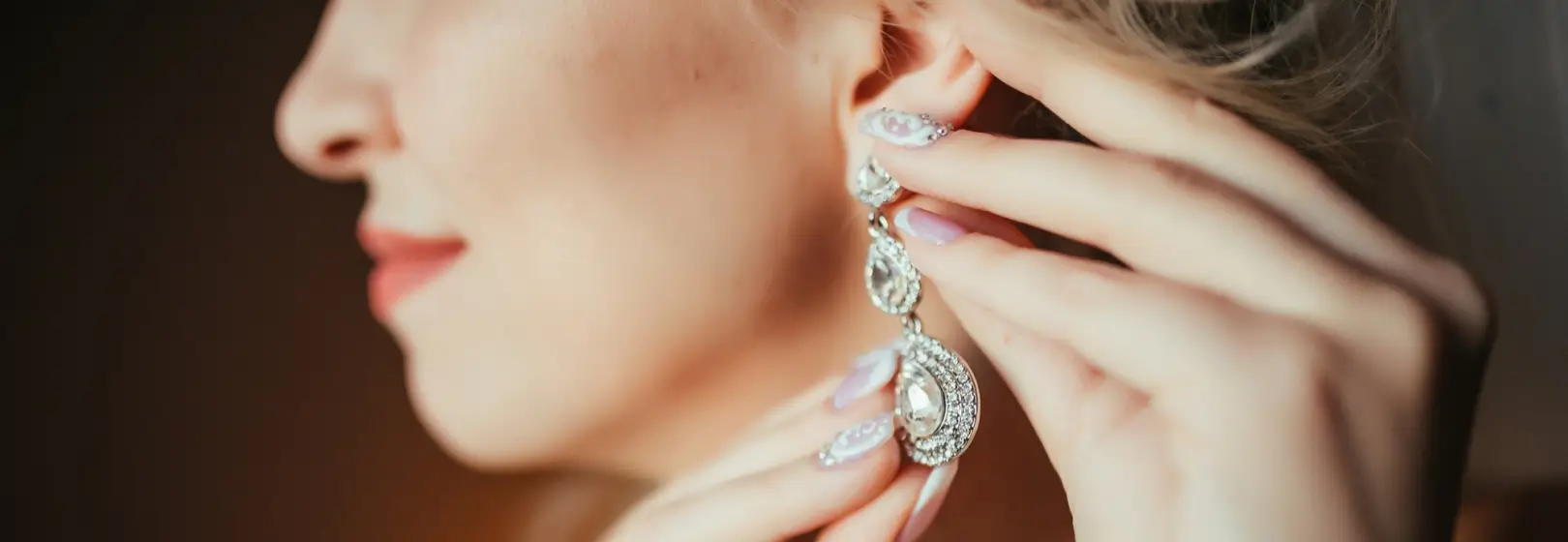Minimal or Bold? Finding Your Signature Style Through Jewelry