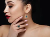 Seasonal Jewelry Trends That Actually Matter (And Those That Don’t)