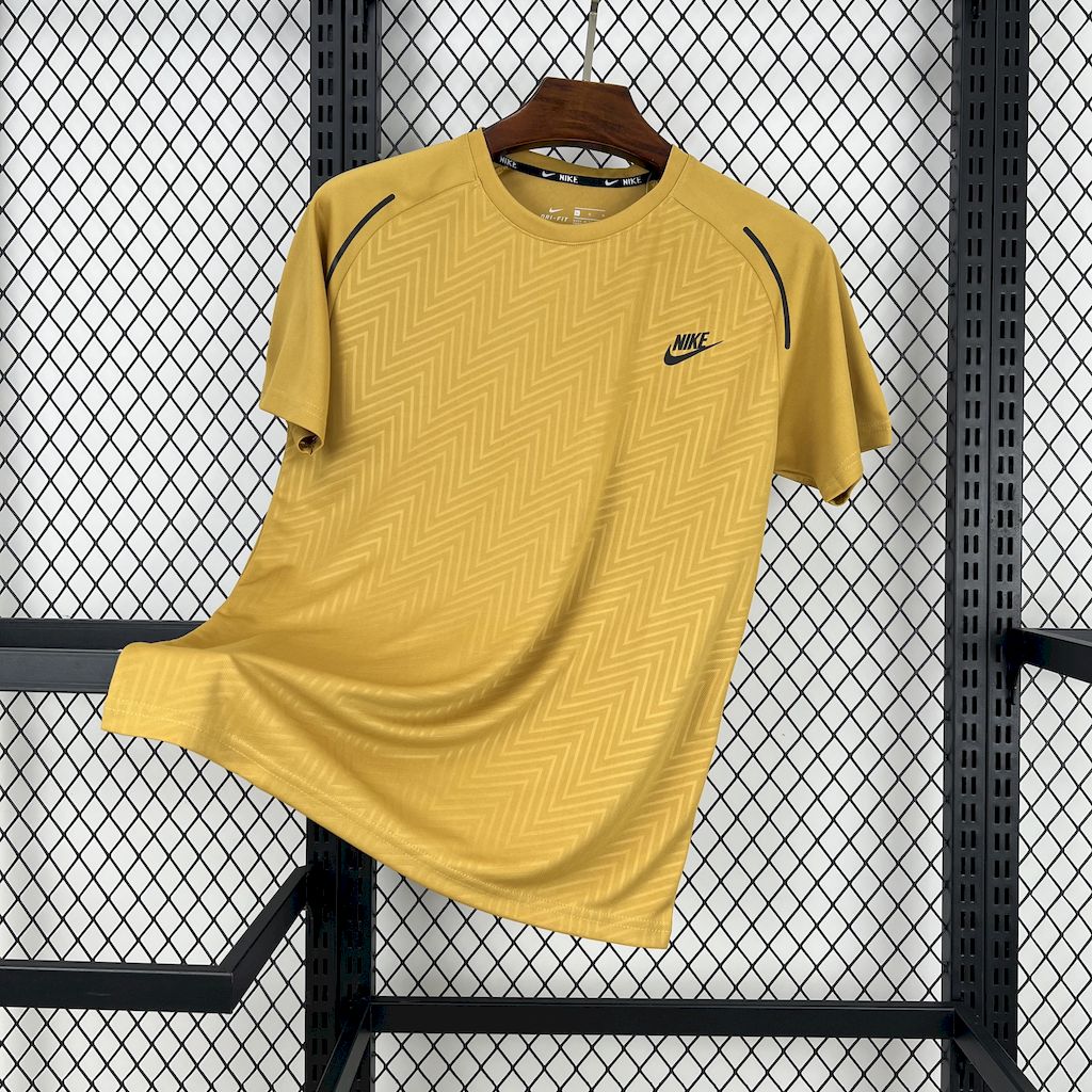 Camisola Nike Essentials Dri-FIT 1