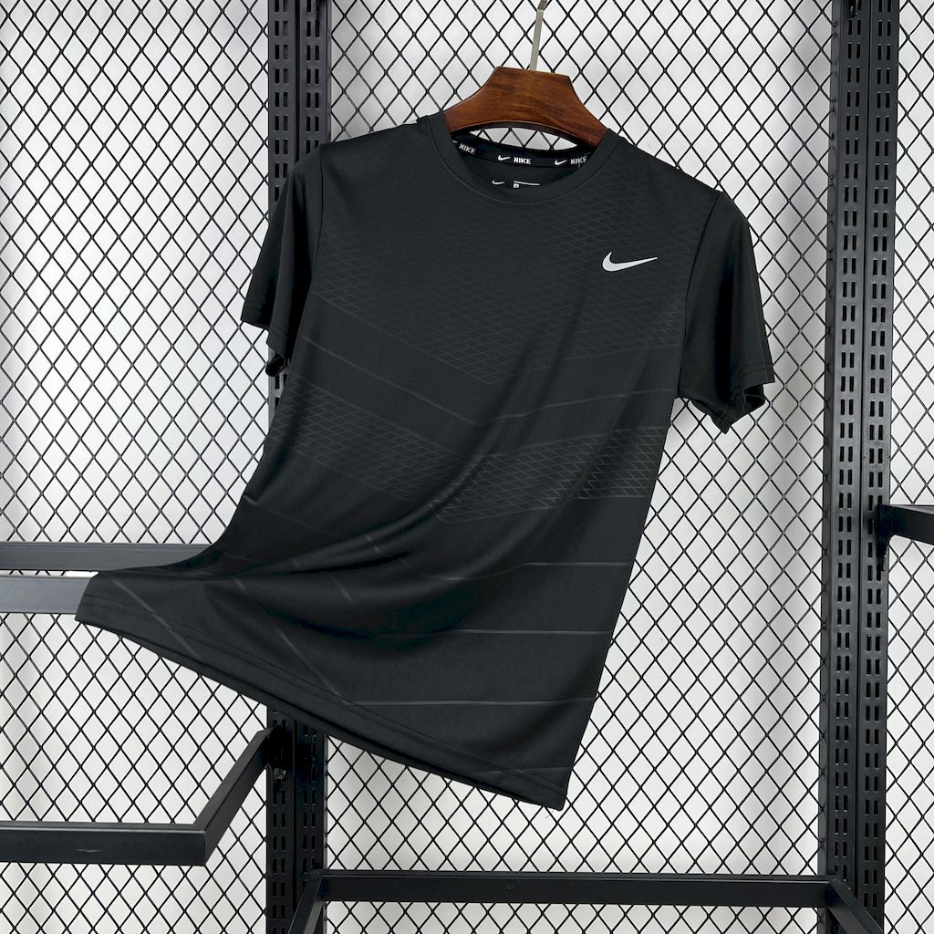 Camisola Nike Essentials Dri-FIT 1