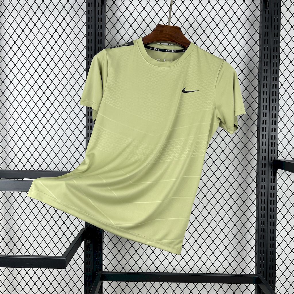 Camisola Nike Essentials Dri-FIT 1