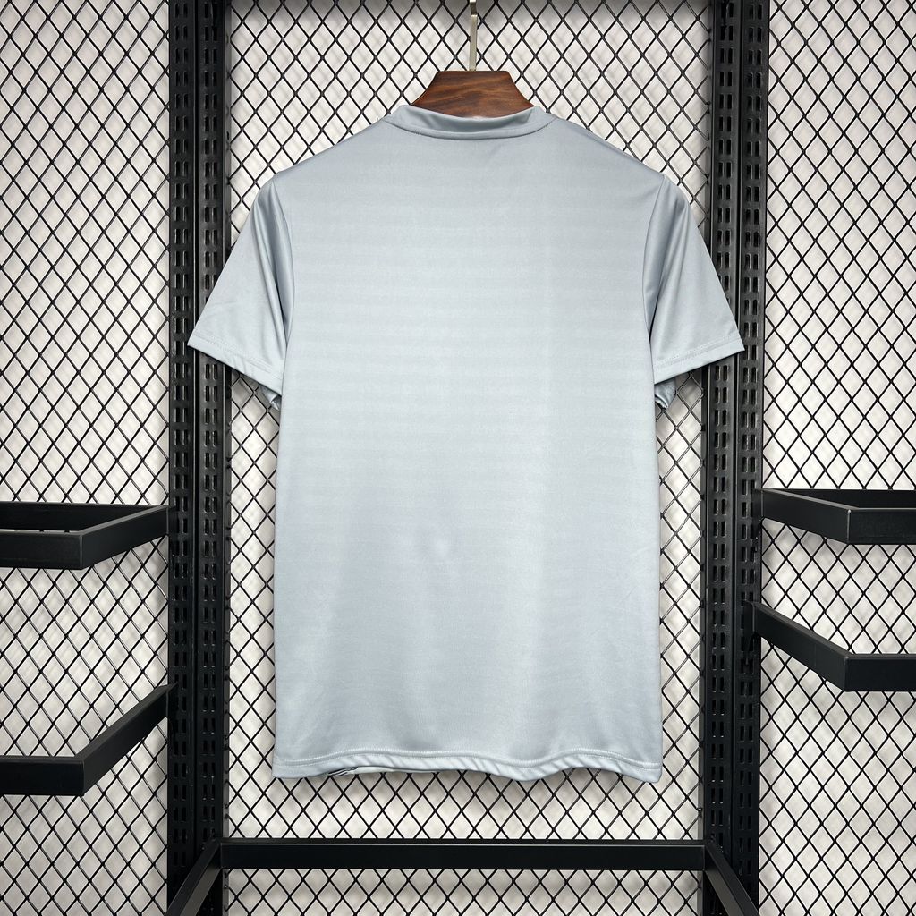 Camisola Nike Essentials Dri-FIT 2