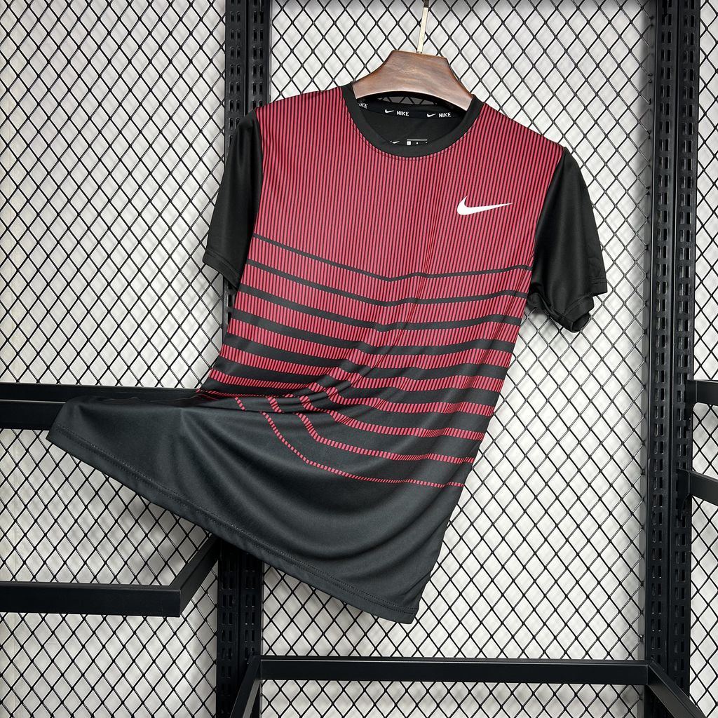 Camisola Nike Essentials Dri-FIT 1