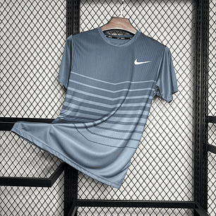 Camisola Nike Essentials Dri-FIT