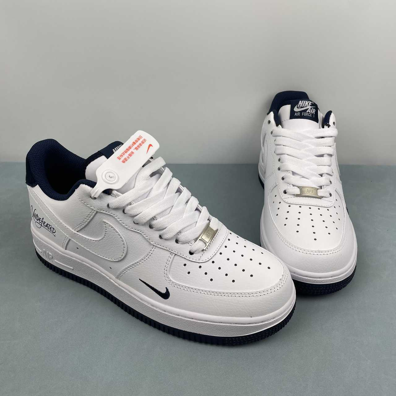 Sapatilhas Nike Air Force 1'07 1