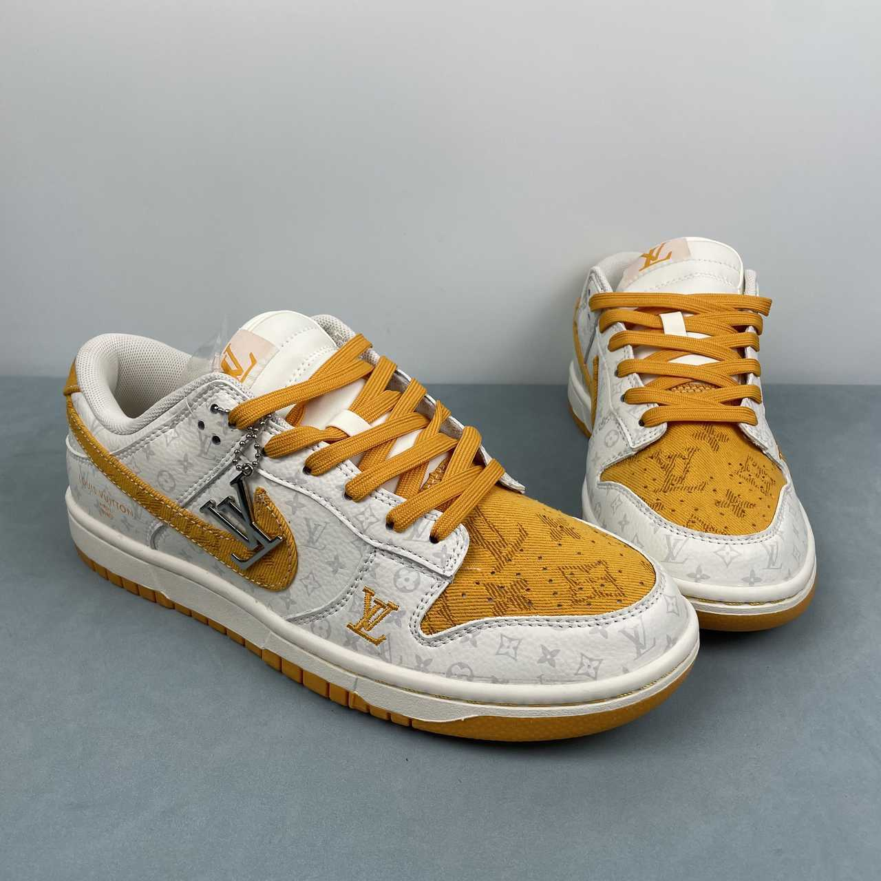 Sapatilhas Nike Dunk Low 1