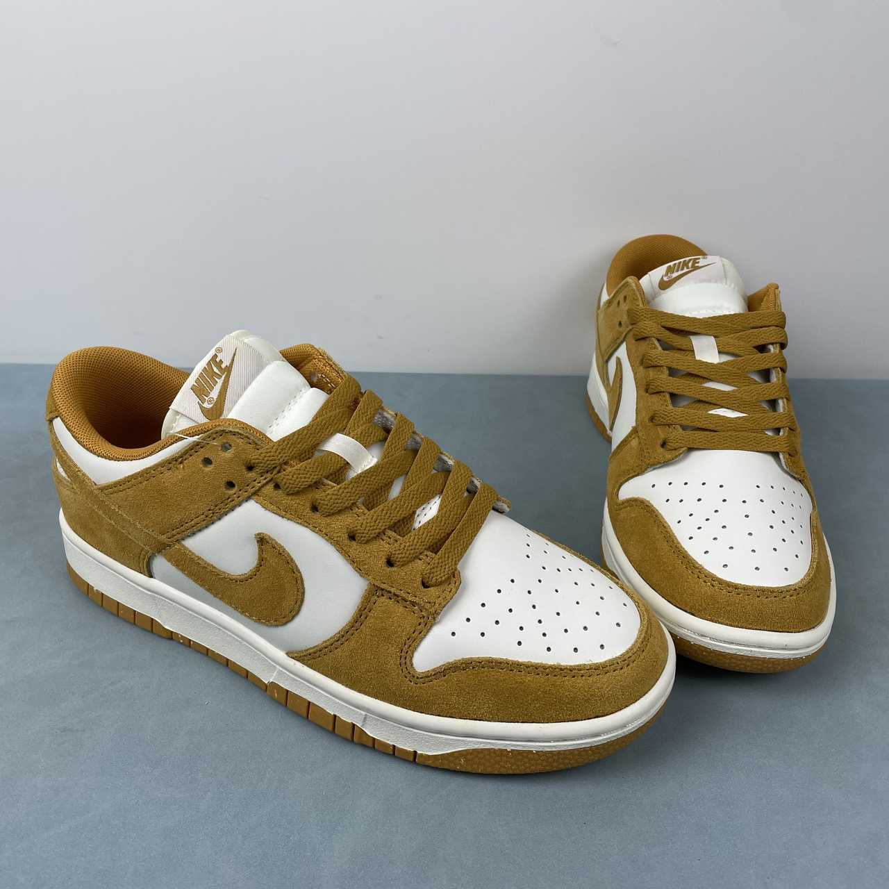 Sapatilhas Nike Dunk Low 1