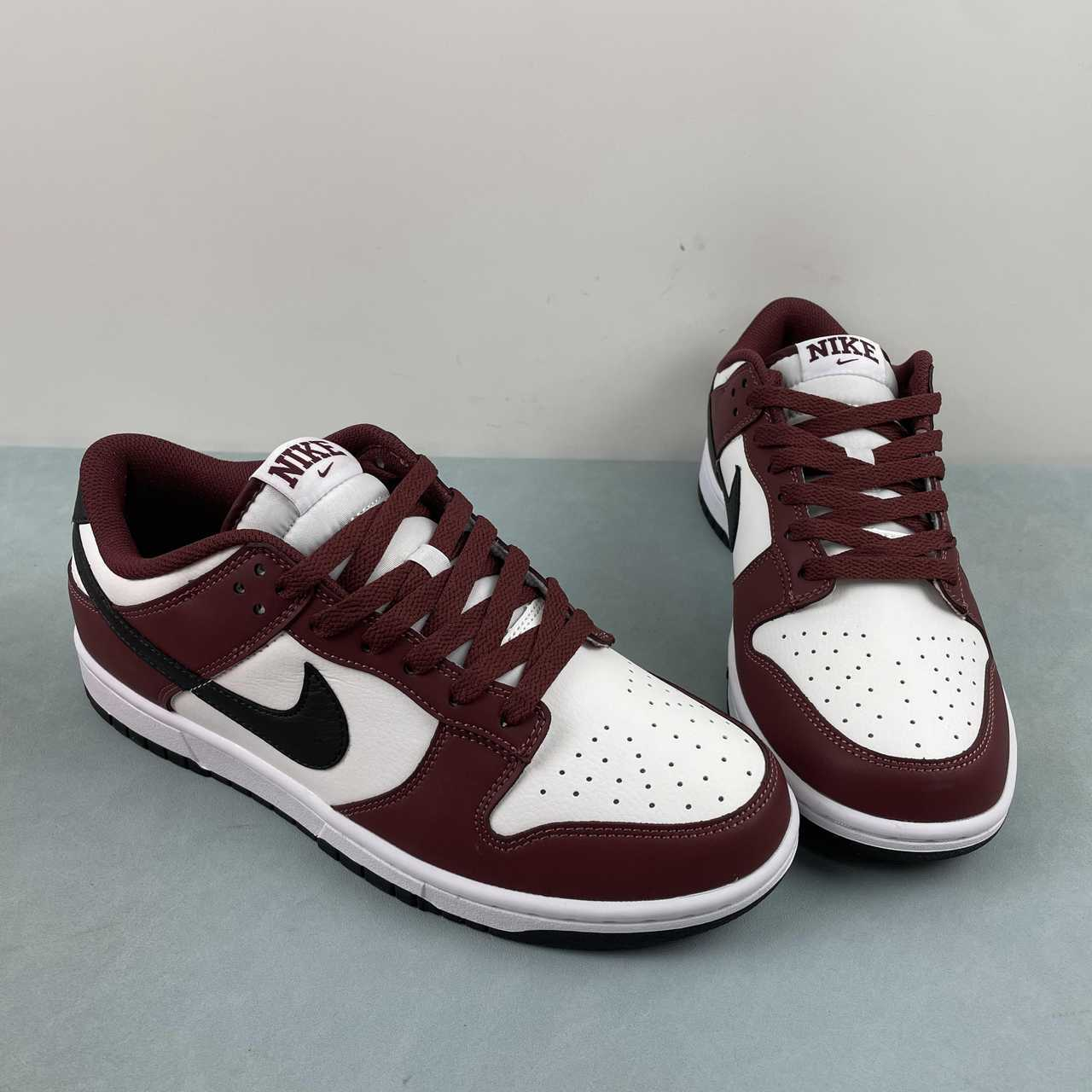 Sapatilhas Nike Dunk Low 1