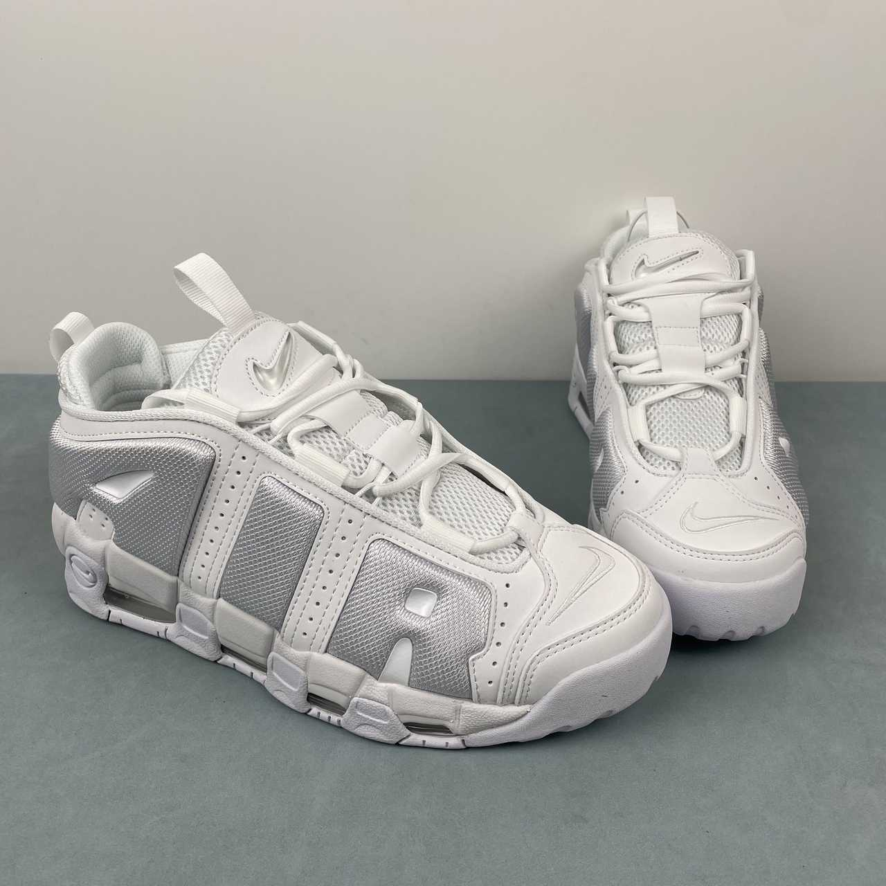 Sapatilhas Nike UpTempo 1