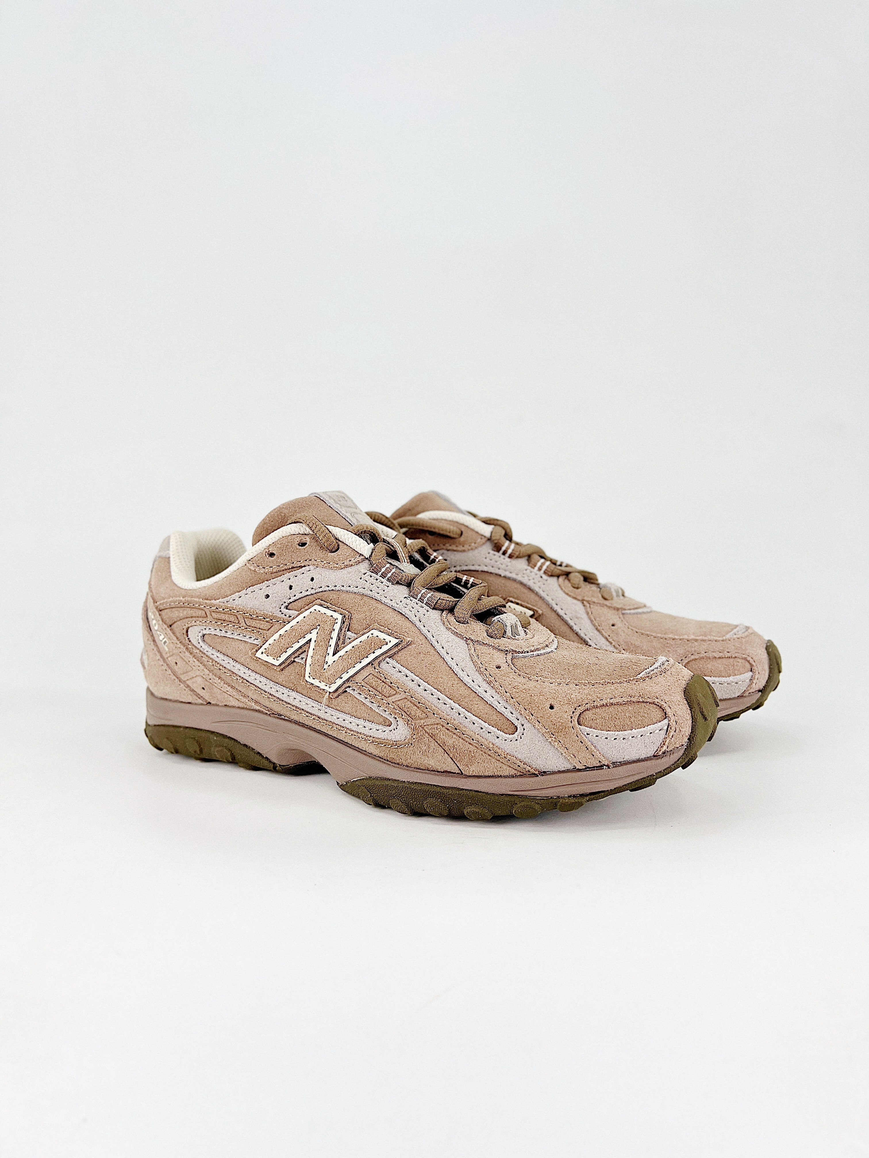 Sapatilhas New Balance 204L 1