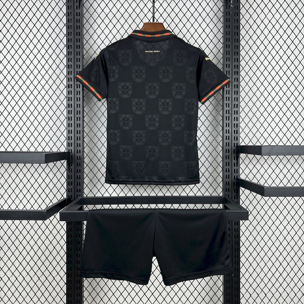 Equipamento Criança Portugal Edição Especial Pantera Negra 2