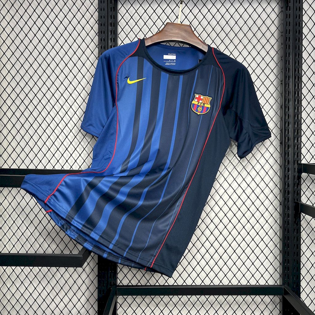 Camisola Retro F.C. Barcelona Alternativa 2004/05 1
