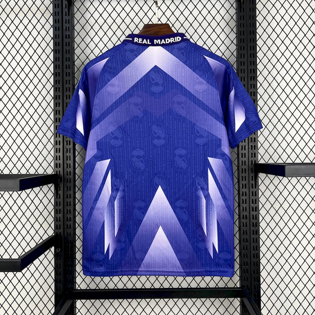 Camisola Retro Real Madrid C.F. Alternativa 1996/97 2