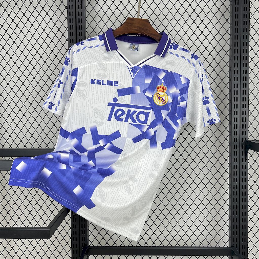 Camisola Retro Real Madrid C.F. Terceira 1996/97 1