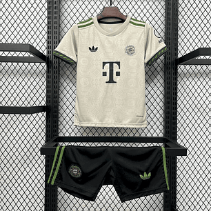 Equipamento Criança F.C. Bayern Munich Oktoberfest 25/26