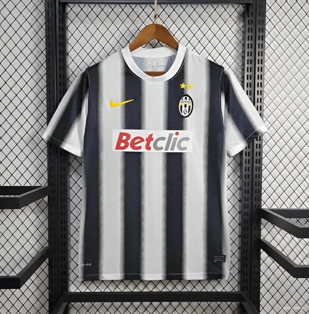 Camisola Retro Juventus F.C. Principal 2011/12 1
