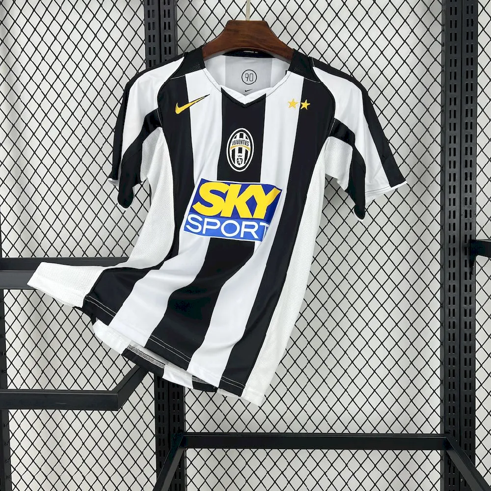 Camisola Retro Juventus F.C. Principal 2004/05 1