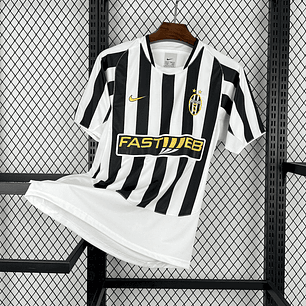 Camisola Retro Juventus F.C. Principal 2003/04