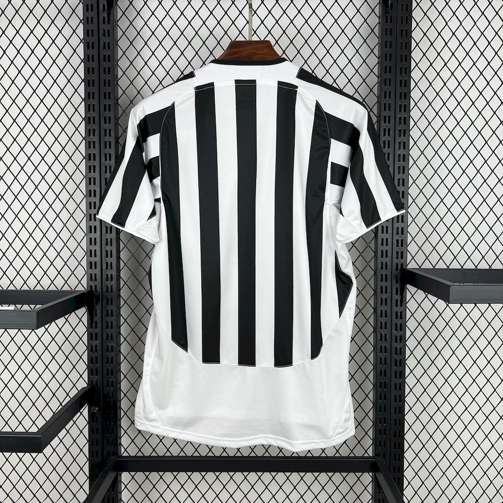 Camisola Retro Juventus F.C. Principal 2003/04 2