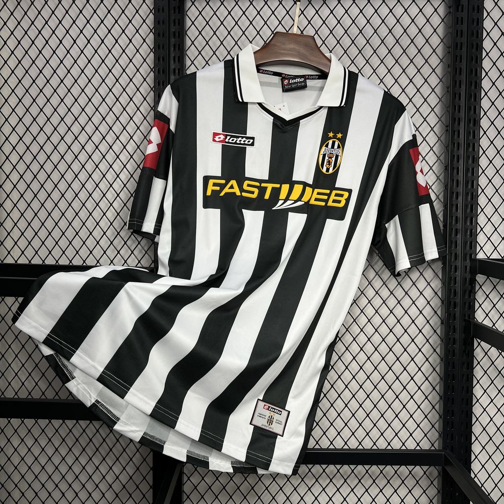 Camisola Retro Juventus F.C. Principal 2001/02 1