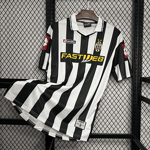 Camisola Retro Juventus F.C. Principal 2001/02