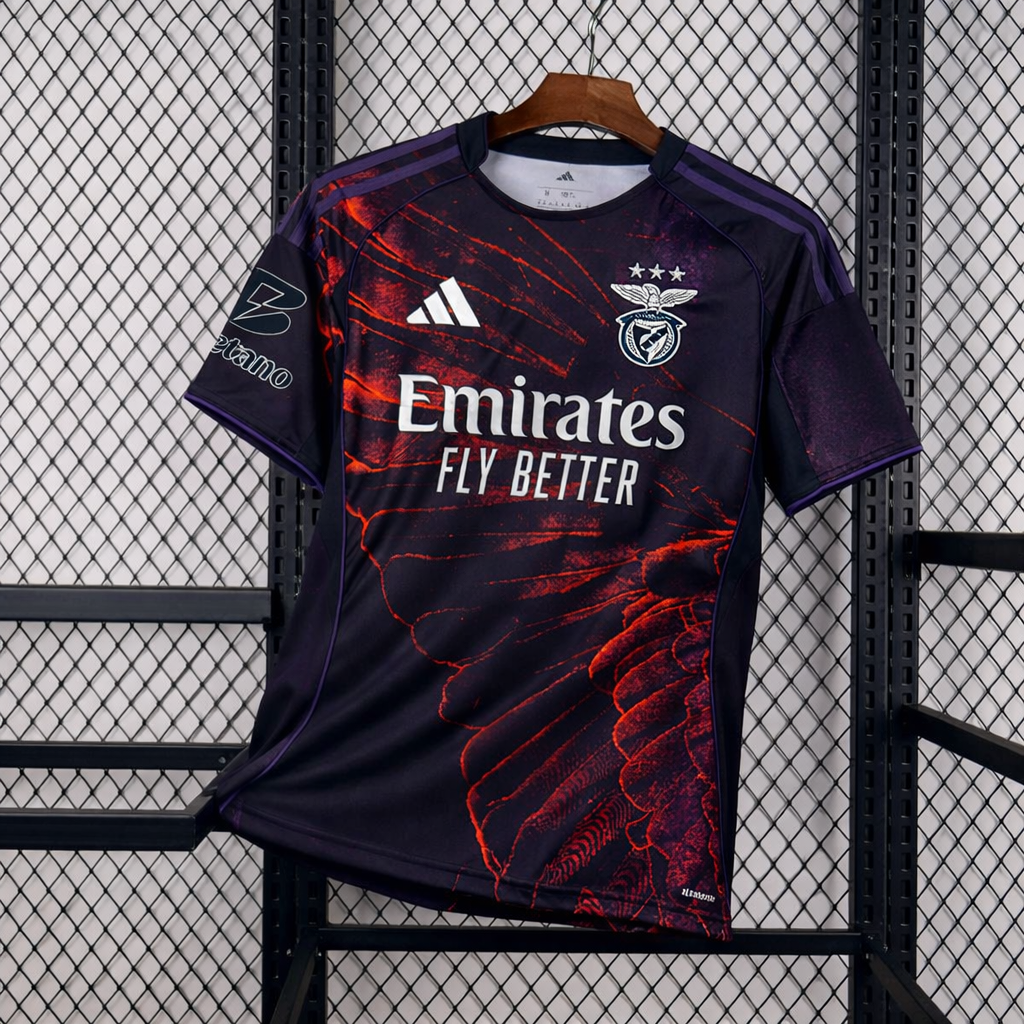 Camisola S.L. Benfica X Vhils 2026 - Pré-Encomenda 1