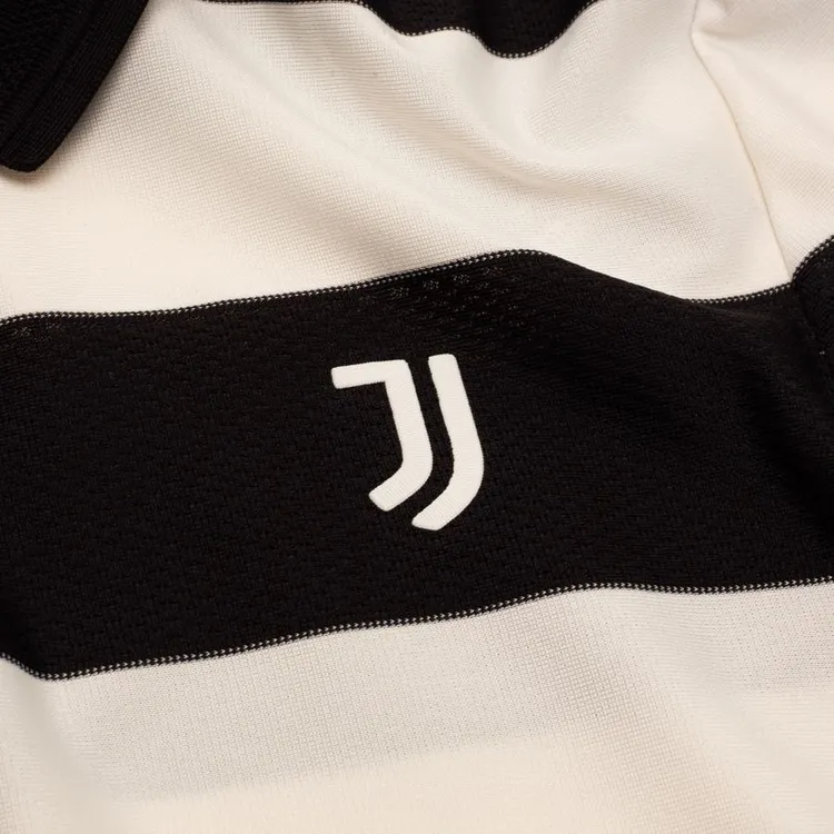 Camisola Juventus F.C. Quarta 25/26 - Manga Comprida - Pré-Encomenda 3