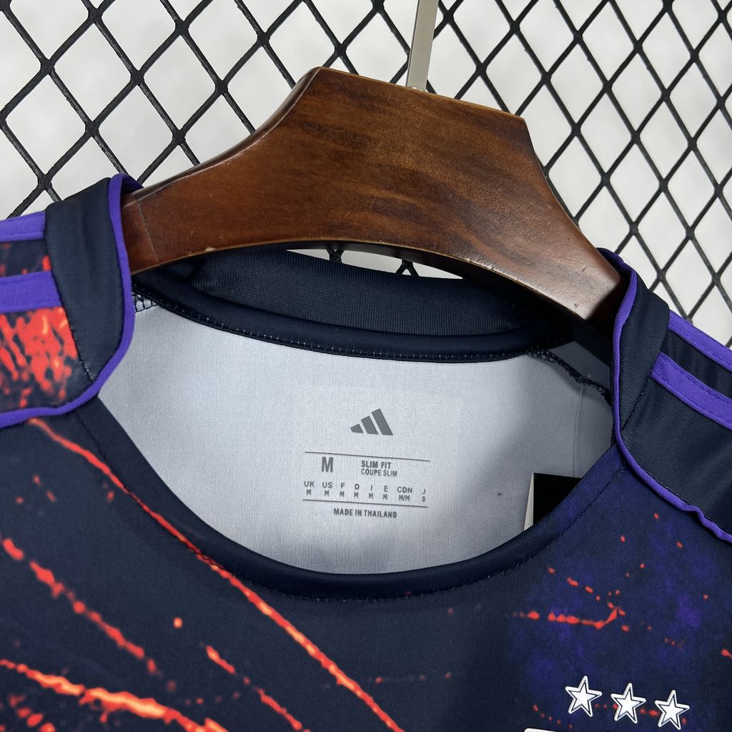 Camisola S.L. Benfica X Vhils 2026 6