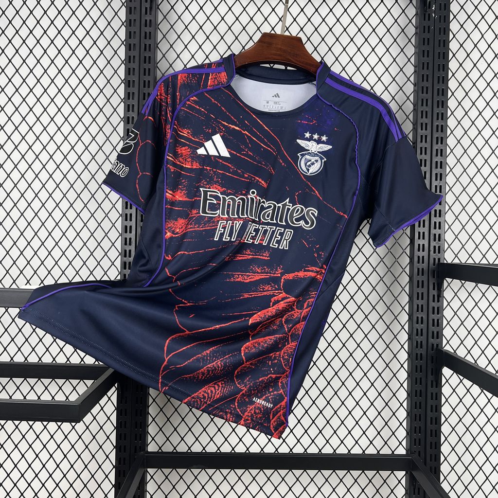 Camisola S.L. Benfica X Vhils 2026 1