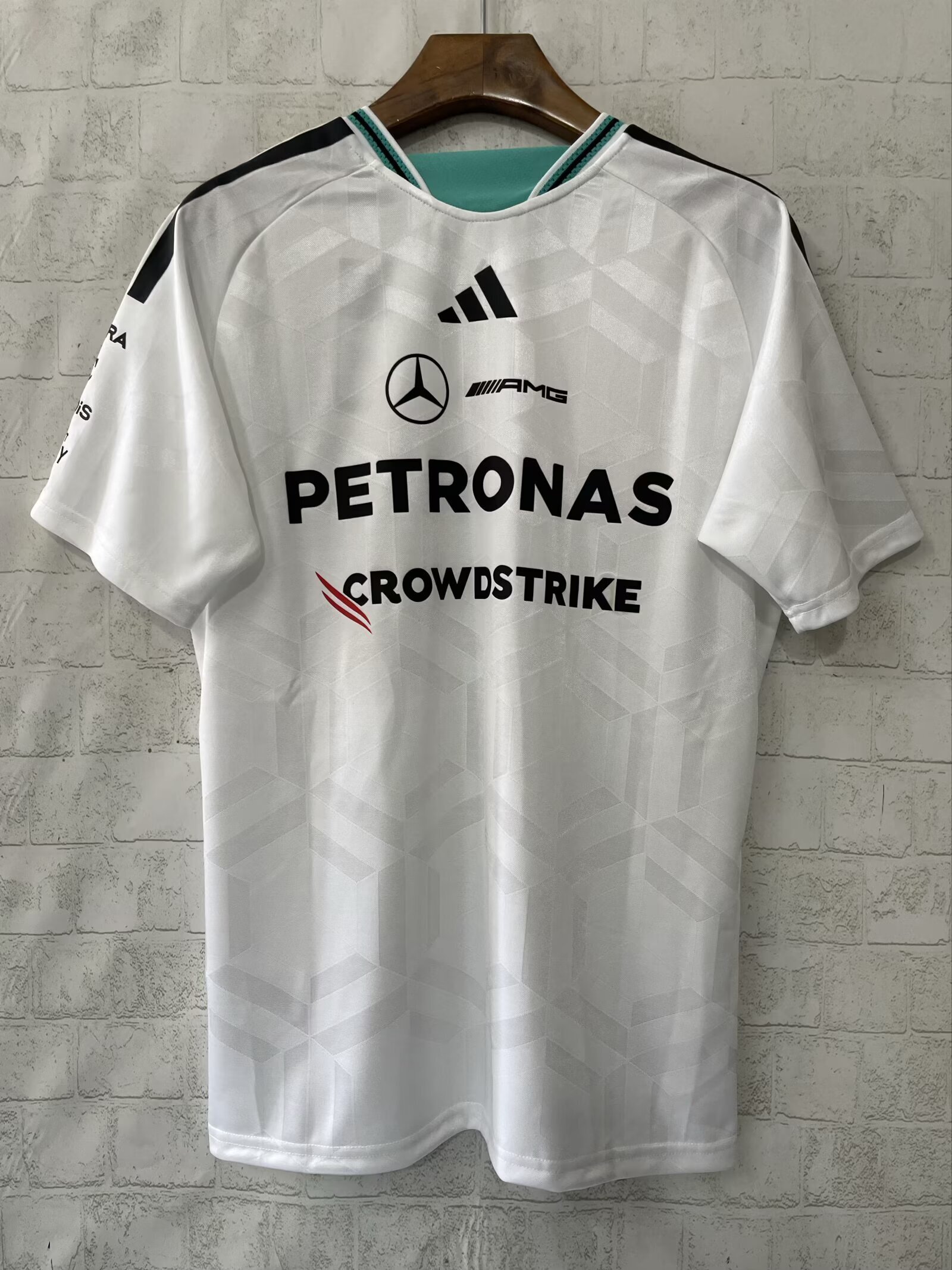 Camisola Mercedes AMG Petronas 2026 2