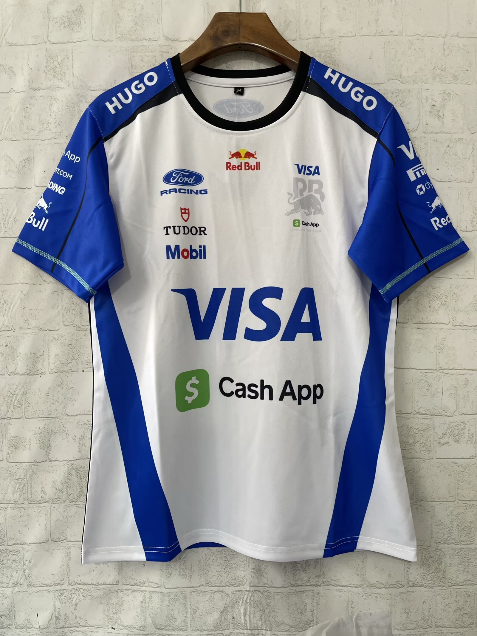 Camisola Racing Bulls 2026 1