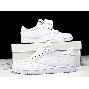 Sapatilhas Nike Dunk Low X Travis Scott