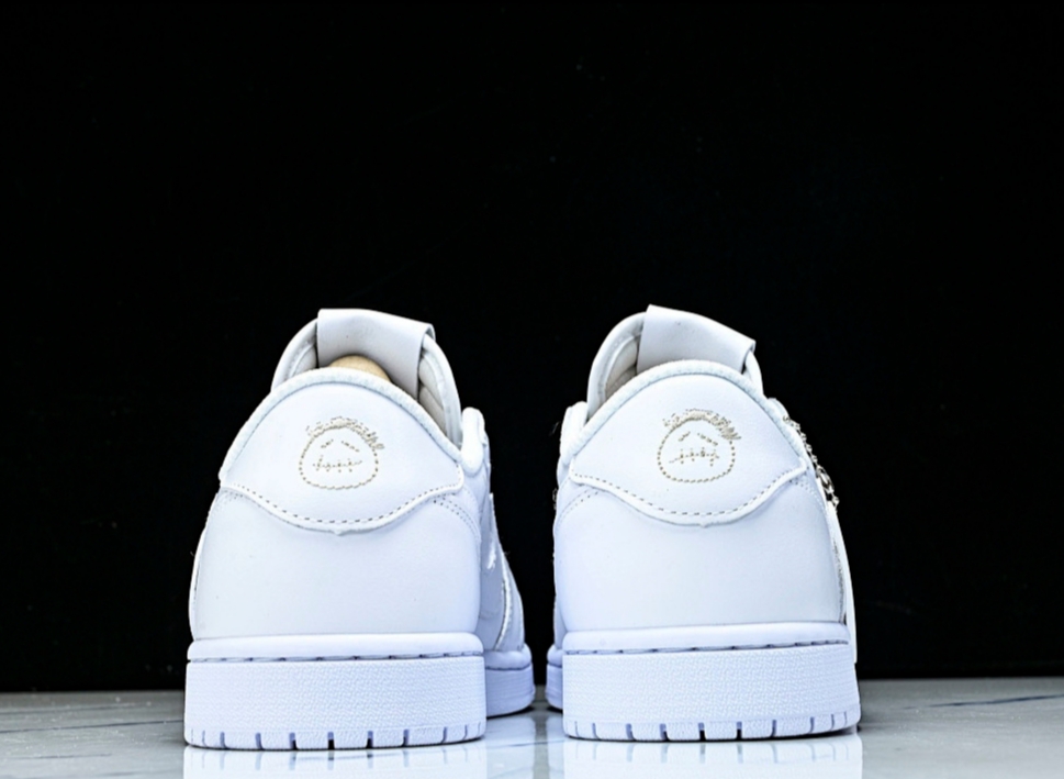 Sapatilhas Nike Dunk Low X Travis Scott 3