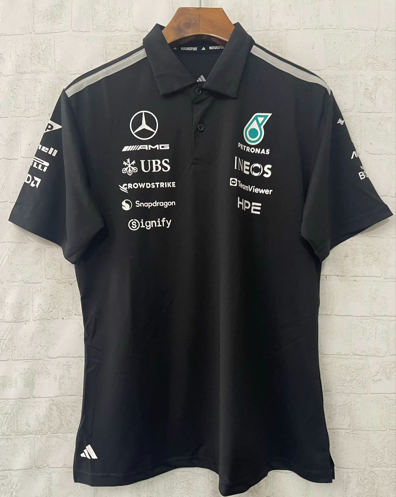 Polo Mercedes AMG Petronas 2026 1