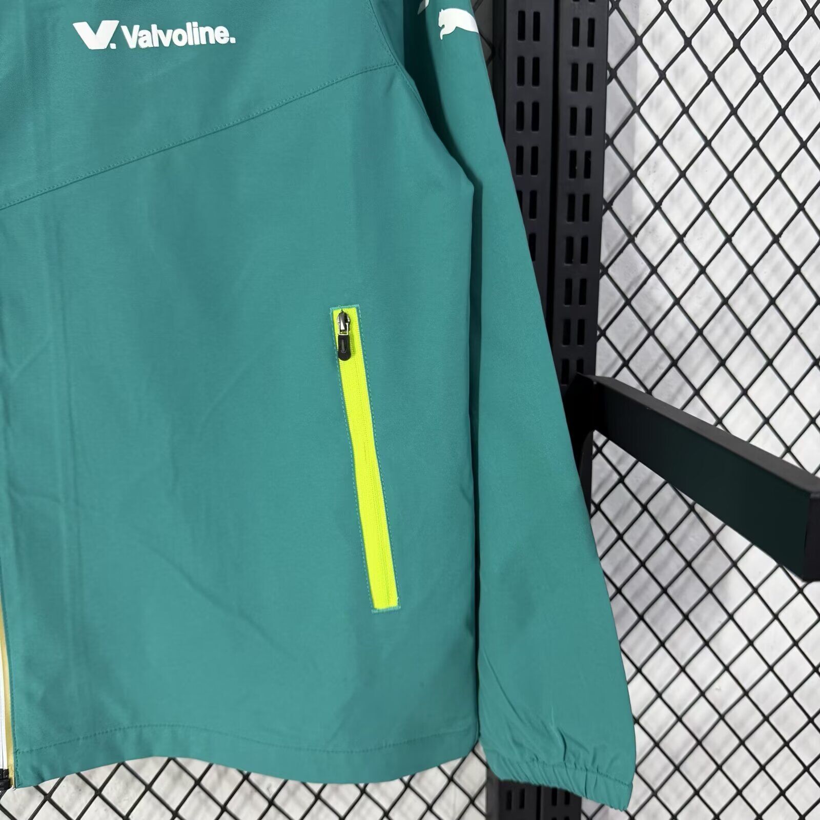 Casaco Aston Martin 2026 6