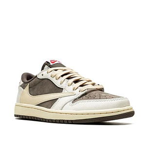 Sapatilhas Air Jordan 1 Low X Travis Scott