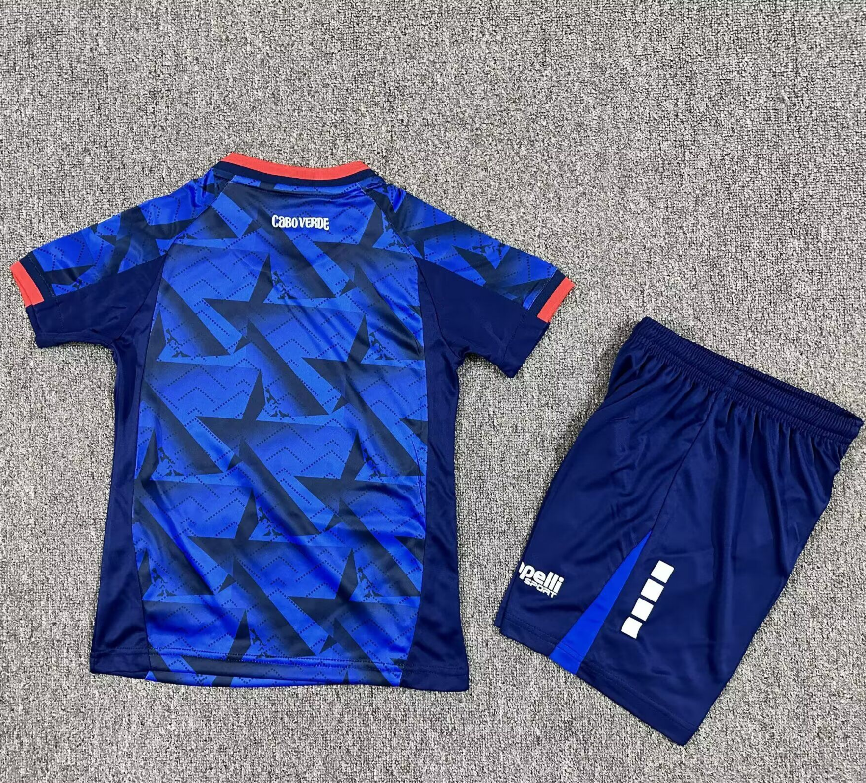 Equipamento Criança Cabo Verde Principal 2026 2