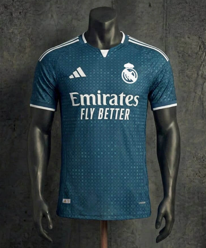 Camisola Real Madrid C.F. Alternativa 26/27 - Versão Jogador 1
