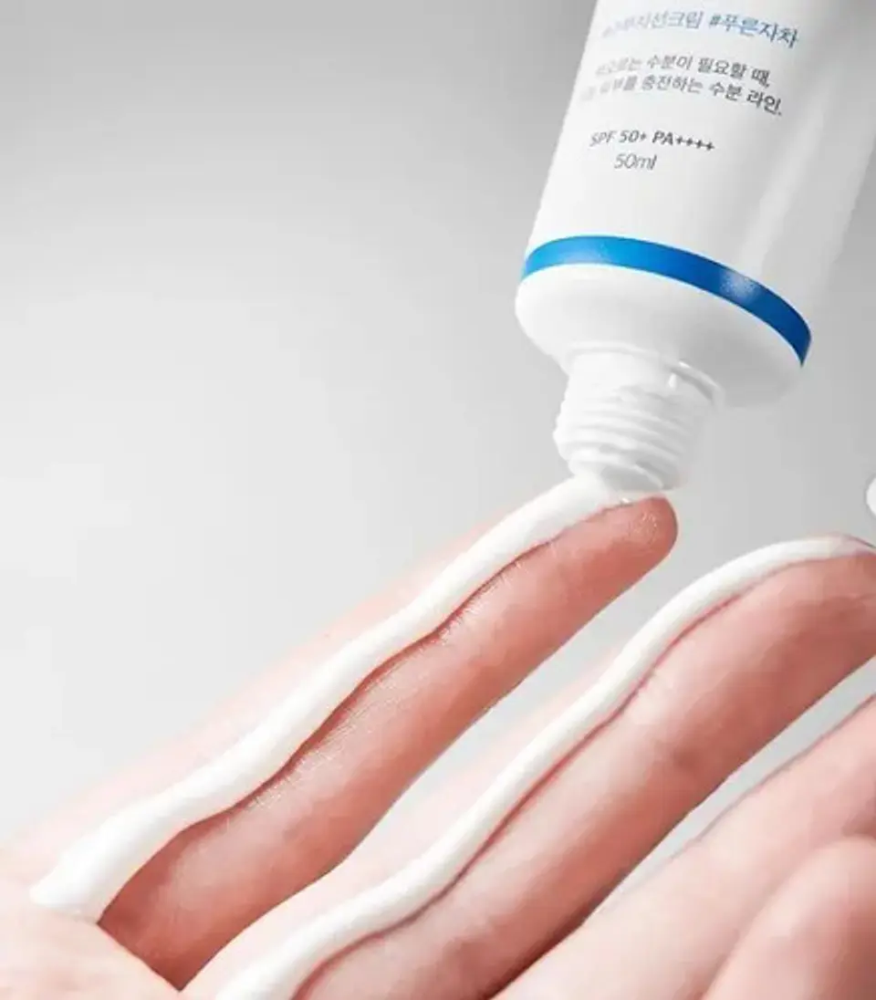 ROUND LAB Birch Moisturizing UV Sunscreen 50ml Calmante Hidratante Para Piel Sensible 3
