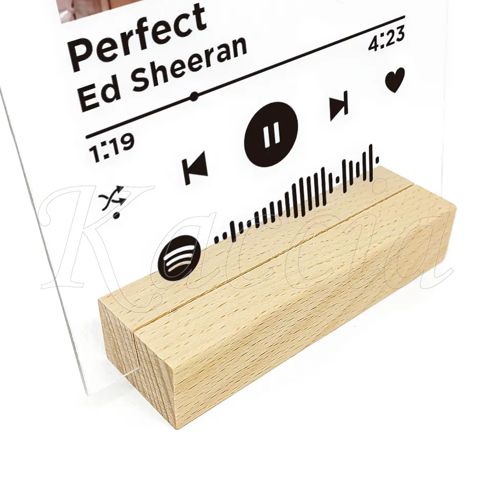 Suporte em Madeira para Placa Spotify 2