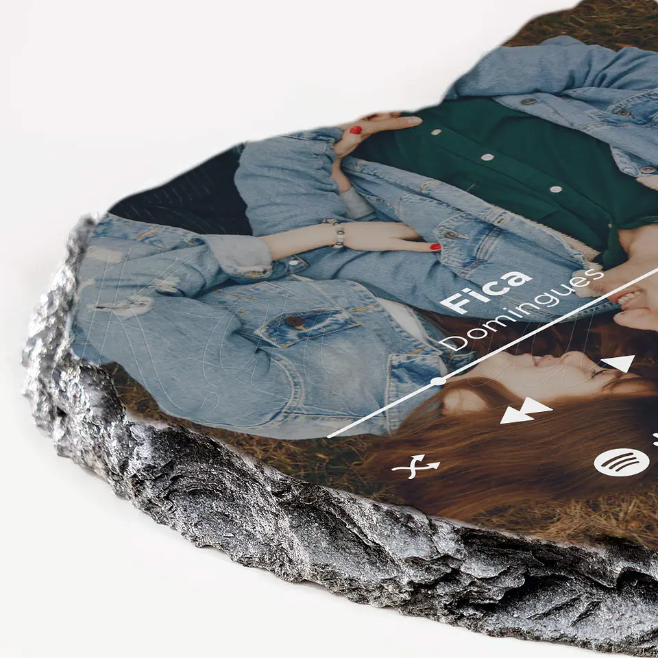 Moldura Spotify Personalizada com Foto Pedra Coração 5