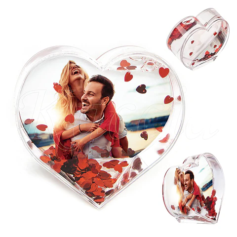Moldura Globo 3D Coração Personalizado com Foto