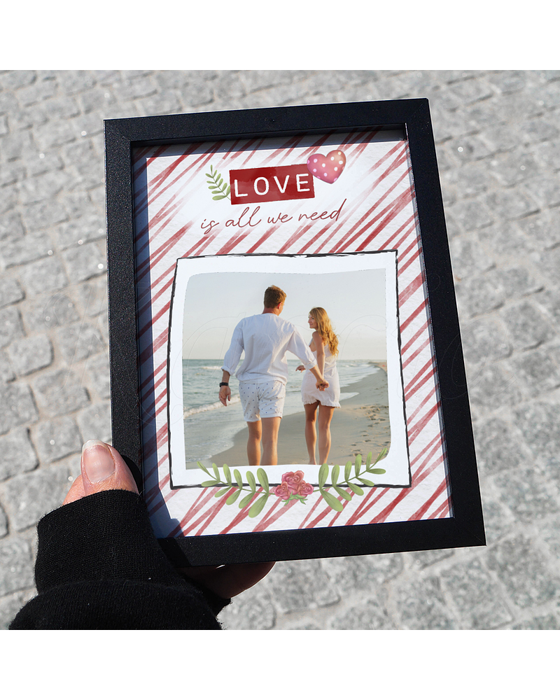 Quadro Personalizável Love is All We Need