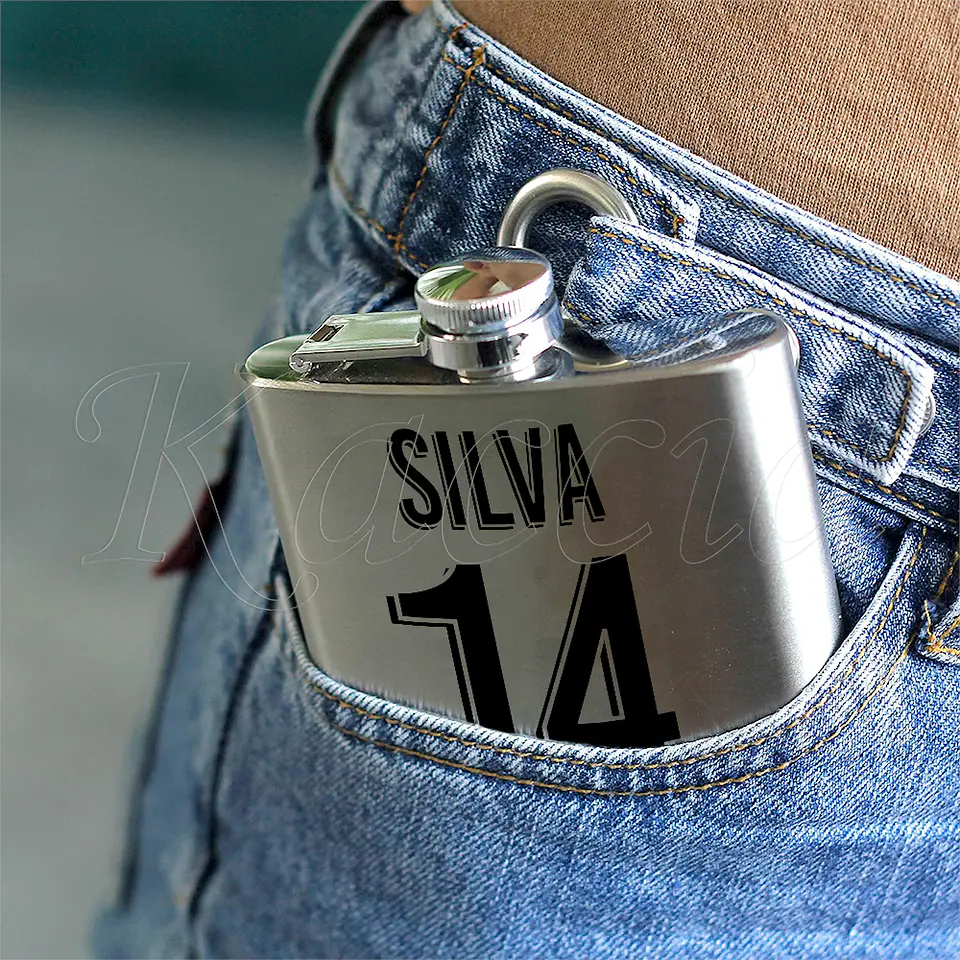 Garrafa de Bolso Personalizada Futebol Nome e Número 5