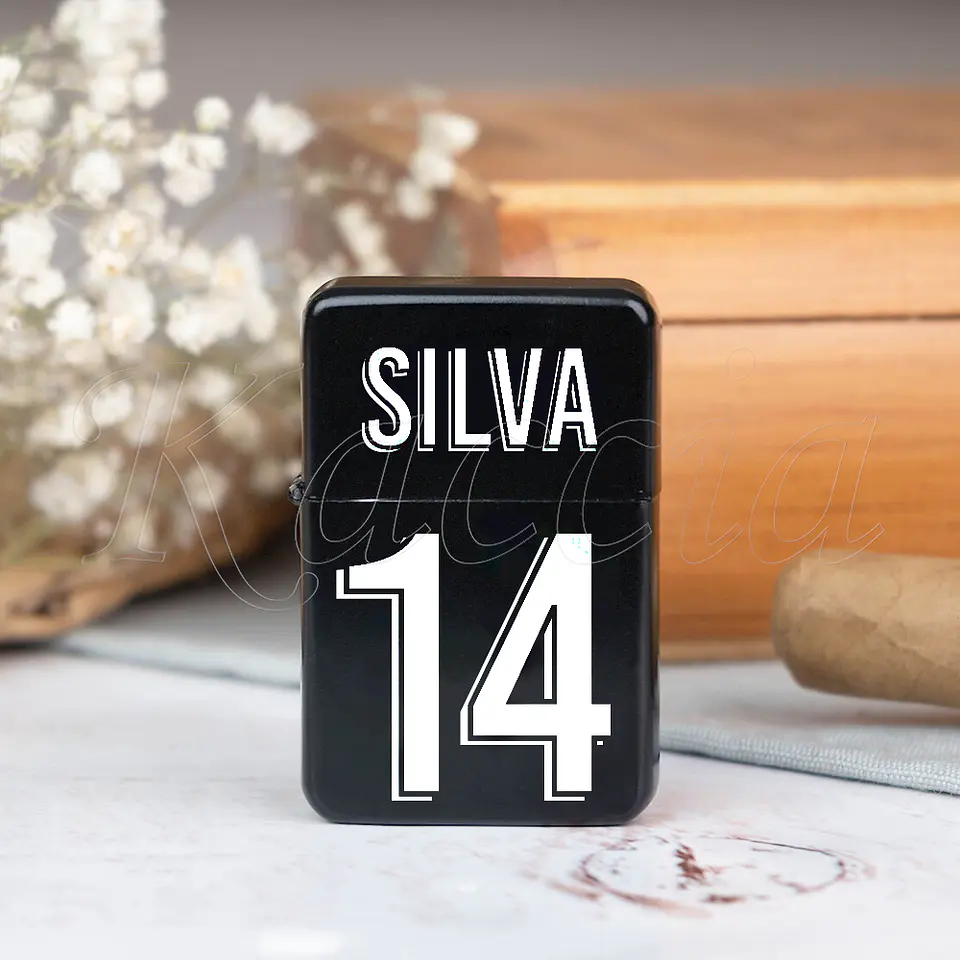 Isqueiro Preto Personalizado Futebol Nome e Número 3